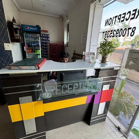 古尔冈 Parkview Residency酒店 外观 照片