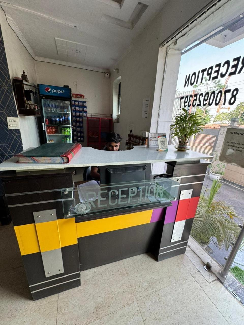 古尔冈 Parkview Residency酒店 外观 照片